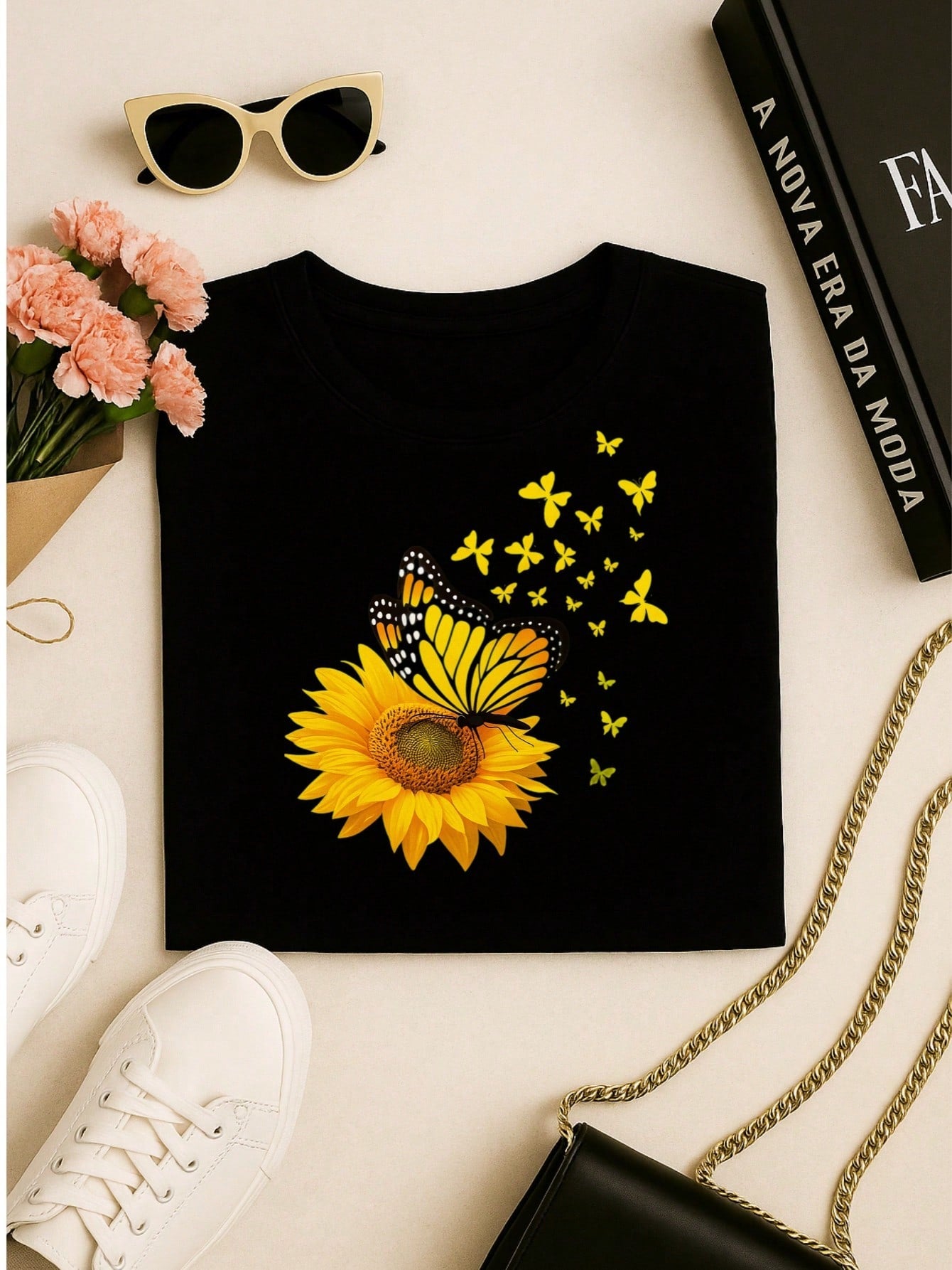 T-Shirt Feminina de Algodão Blusa Básica Estampada 100% Algodão – Girassol com Borboletas, Confortável e Estilosa