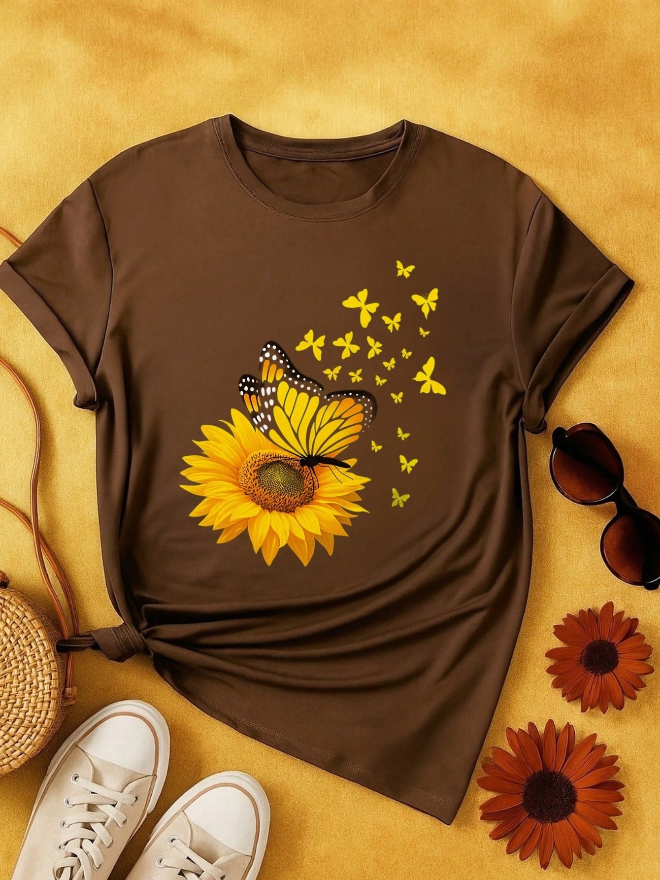 T-Shirt Feminina de Algodão Blusa Básica Estampada 100% Algodão – Girassol com Borboletas, Confortável e Estilosa