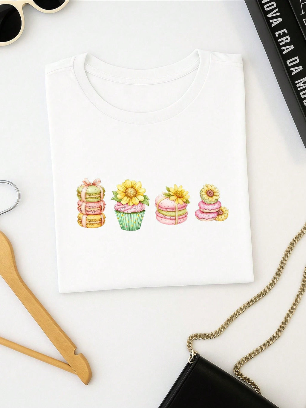 Blusa Feminina 100% Algodão Estampa Cupcake & Macarons Girassol | Cute & Confeitaria | P ao GG