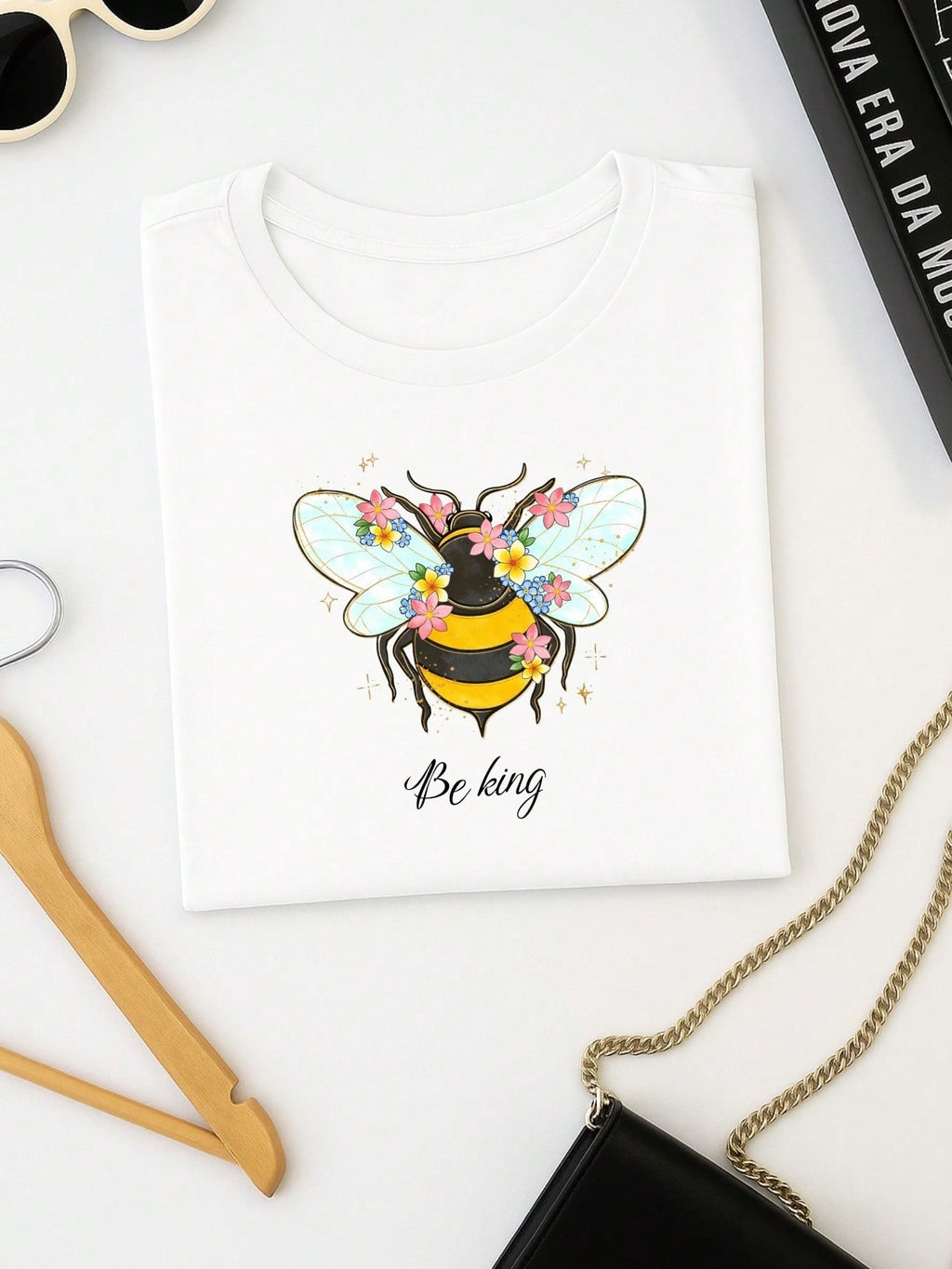 Blusa Feminina 100% Algodão Be Kind | Camiseta Estampada Abelha Floral Casual | P ao GG