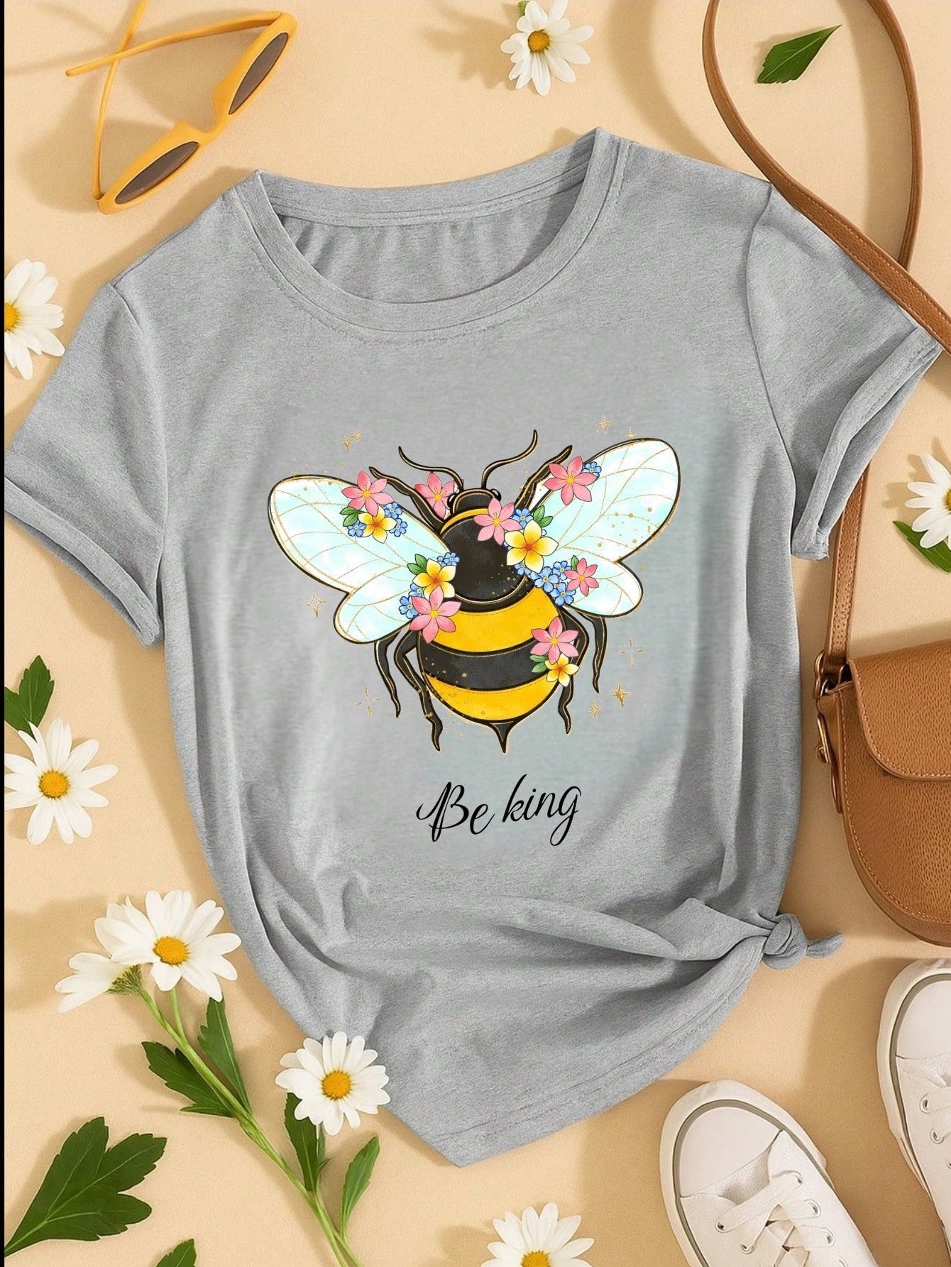 Blusa Feminina 100% Algodão Be Kind | Camiseta Estampada Abelha Floral Casual | P ao GG
