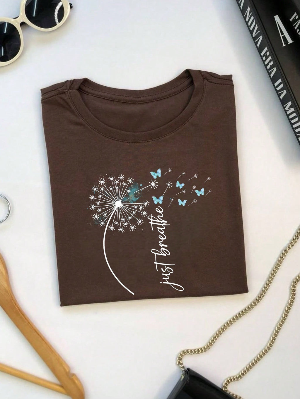 Camiseta Feminina Estampa Just Breathe Algodão Casual Confortável Manga Curta