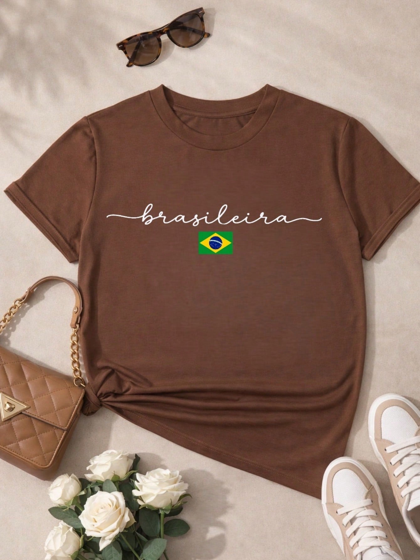 Camiseta Feminina Brasileira Copa Brasil 100% Algodão Estampa Minimalista Casual Confortável P-GG