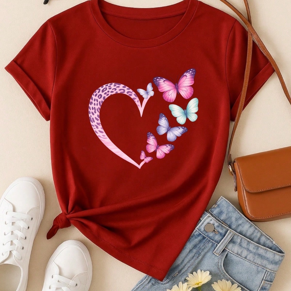 Camiseta Feminina 100% Algodão Coração com Borboletas Estampa Delicada Casual P-GG