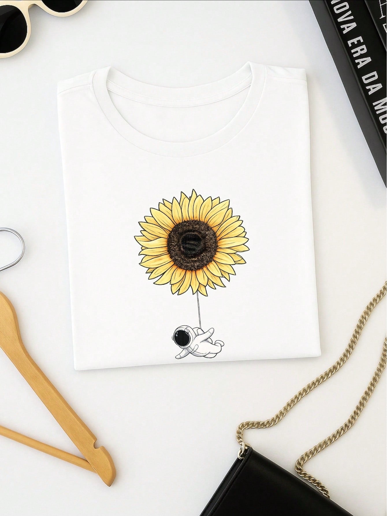 Camiseta Feminina Blusa T-shirt 100% Algodão Estampa Girassol Astronauta Casual P-GG