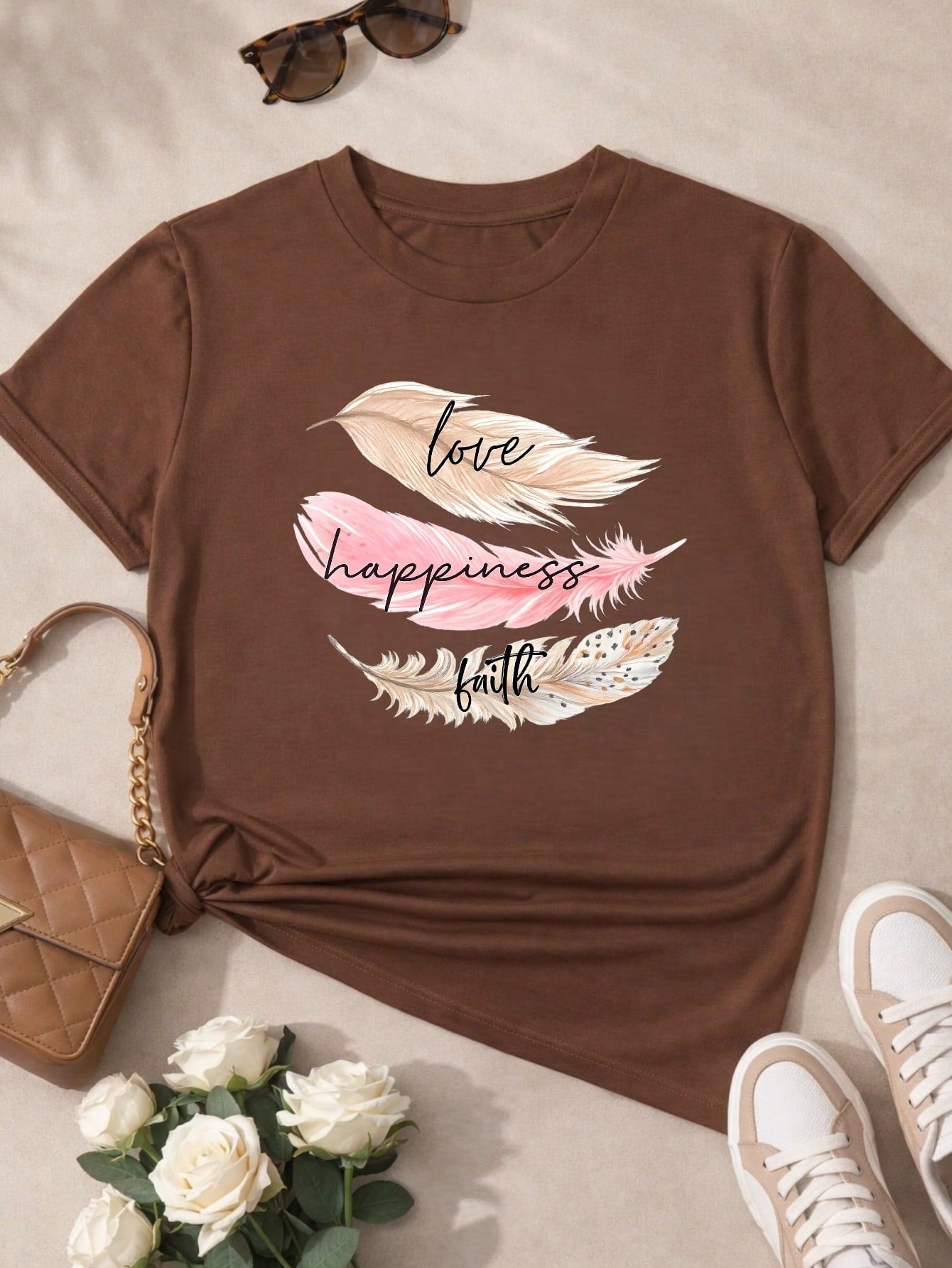 Camiseta Feminina 100% Algodão Estampa Love Happiness Faith Penas Casual P-GG