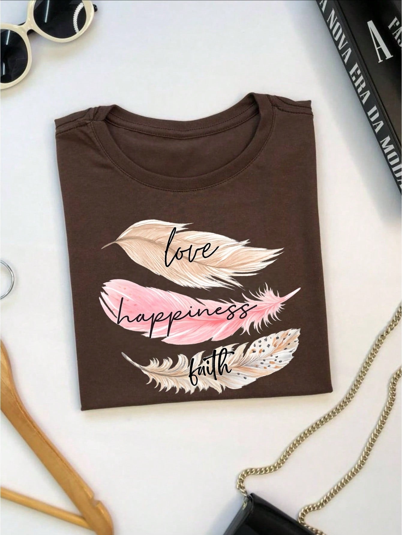 Camiseta Feminina 100% Algodão Estampa Love Happiness Faith Penas Casual P-GG