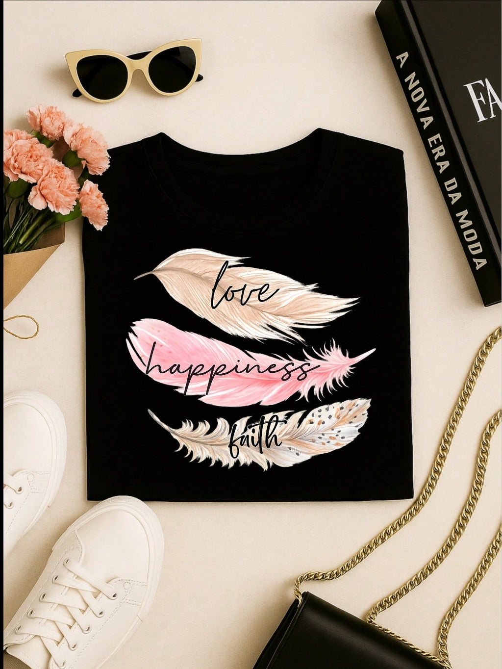 Camiseta Feminina 100% Algodão Estampa Love Happiness Faith Penas Casual P-GG