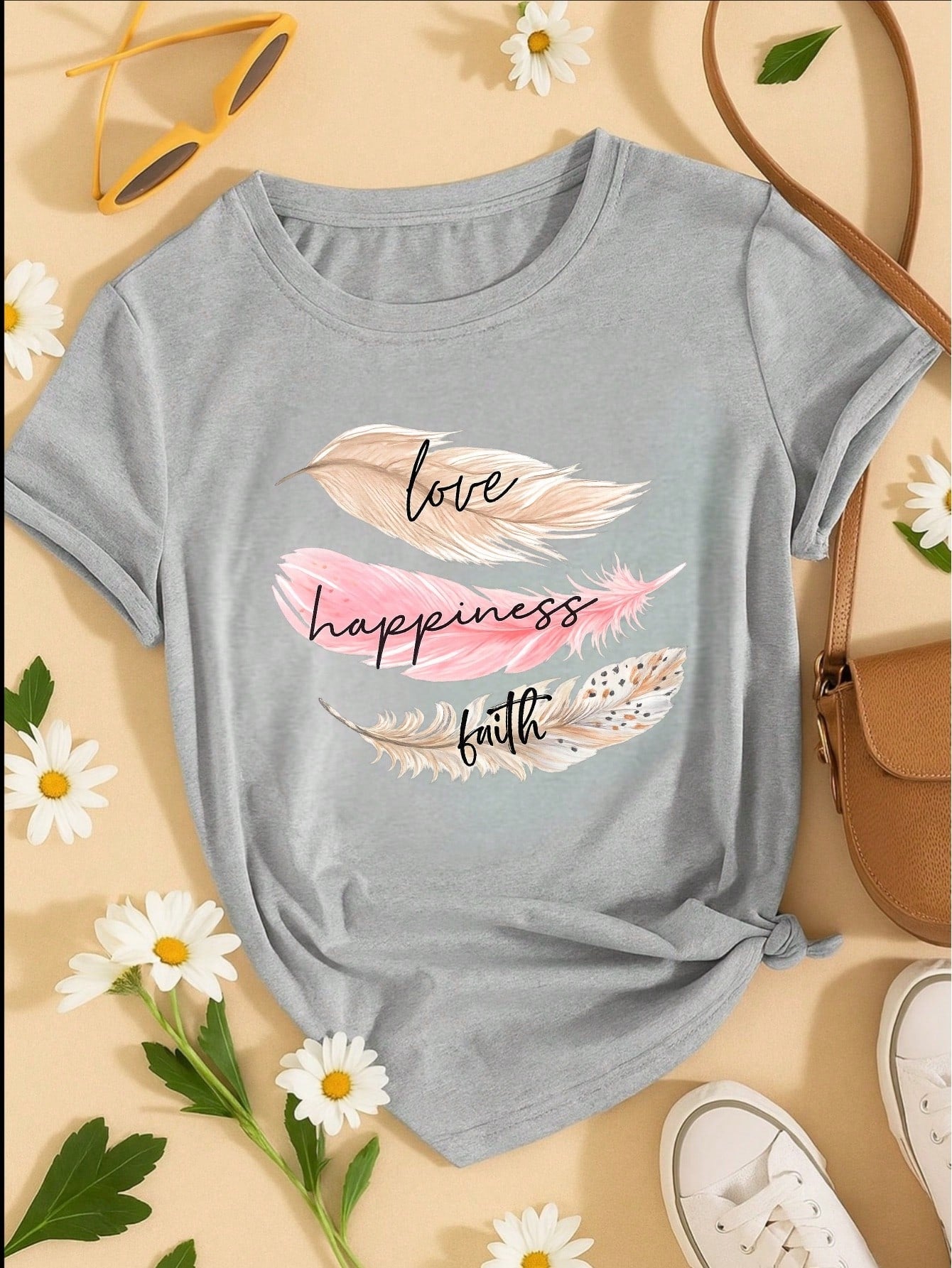 Camiseta Feminina 100% Algodão Estampa Love Happiness Faith Penas Casual P-GG