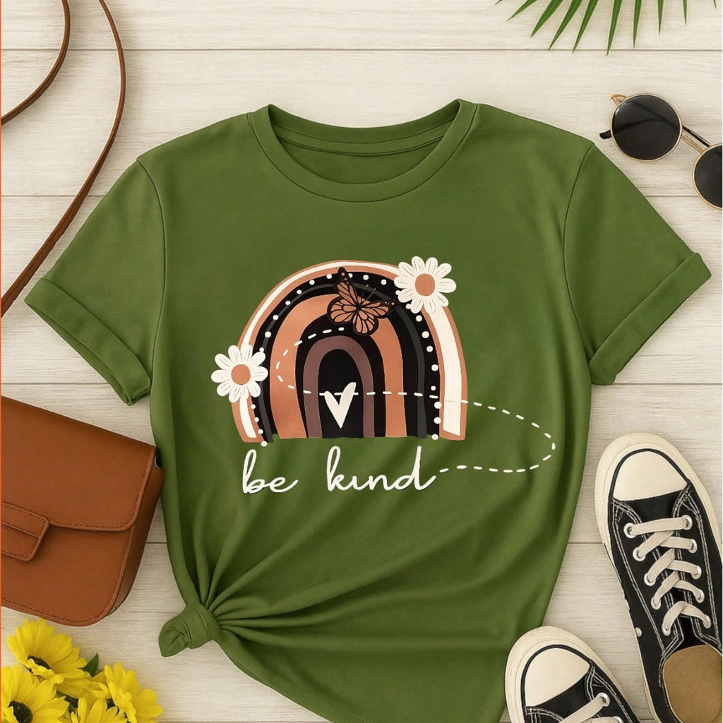 Camiseta Feminina 100% Algodão Blusa T-shirt Babylook Estampa Be Kind Arco Íris Casual P-GG