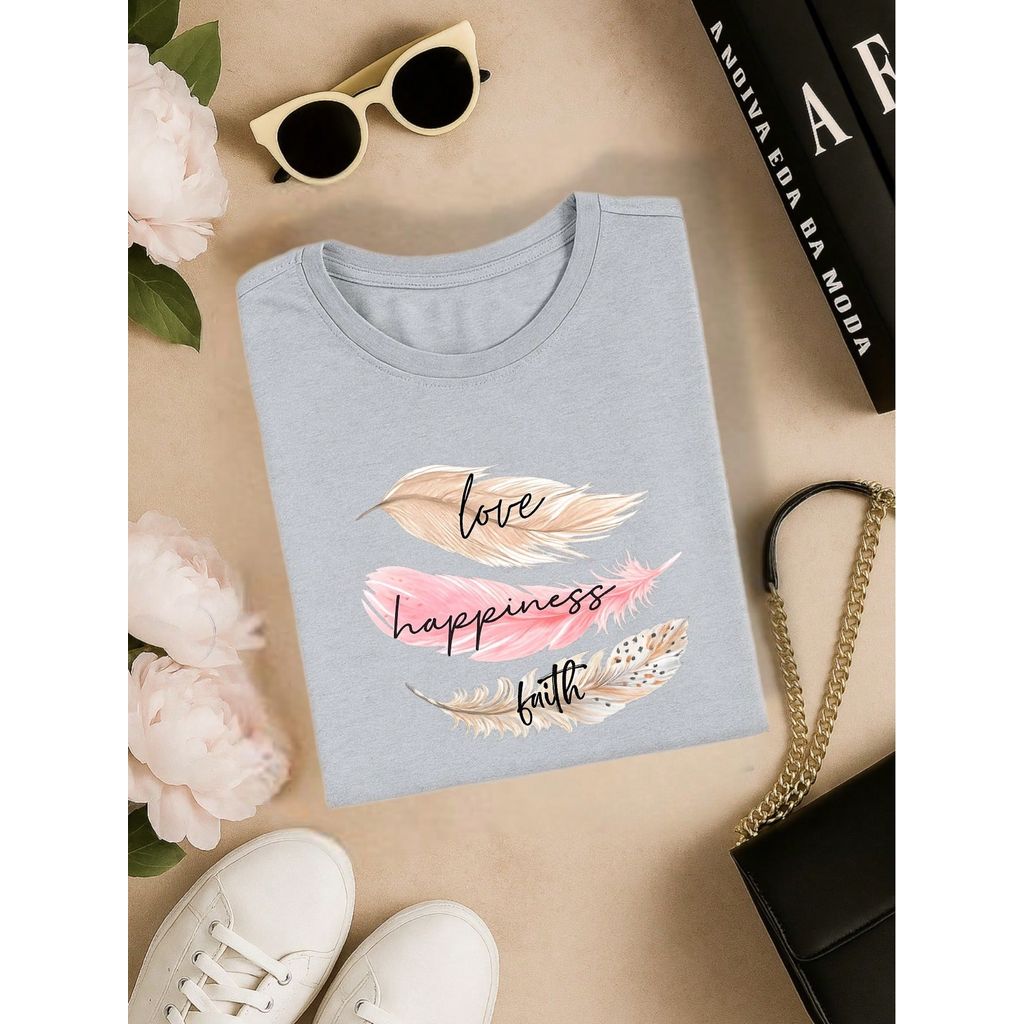 Camiseta Feminina 100% Algodão Estampa Love Happiness Faith Penas Casual P-GG