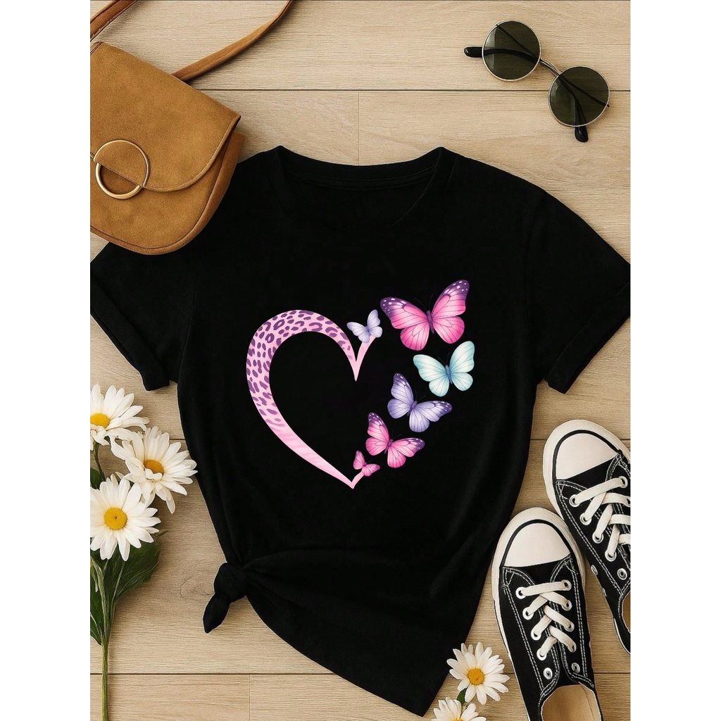 Camiseta Feminina 100% Algodão Coração com Borboletas Estampa Delicada Casual P-GG
